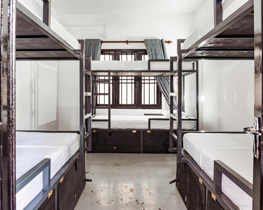 Why Not Backpackers Albergue Mirissa Exterior foto